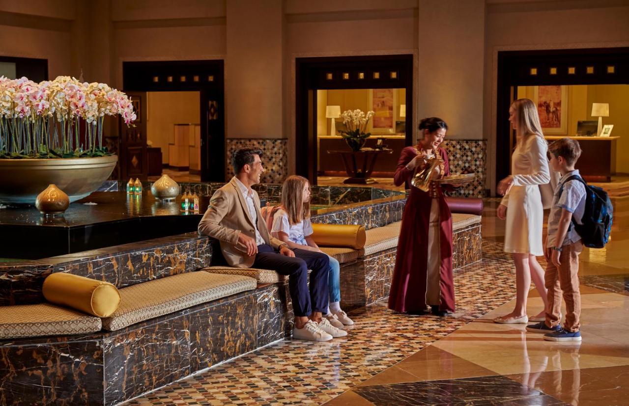 Grand Hyatt Doha Hotel & Villas Eksteriør billede Lobby