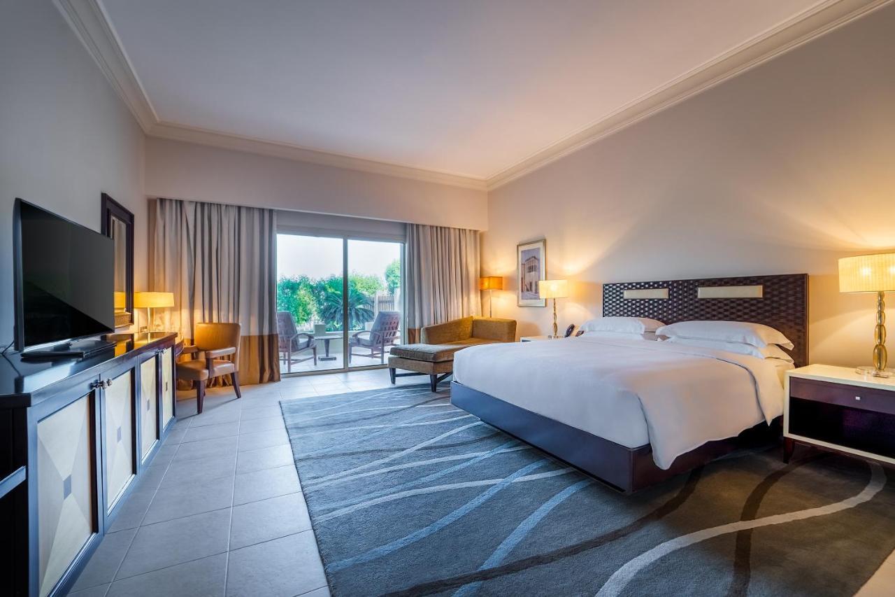 Grand Hyatt Doha Hotel & Villas Eksteriør billede Deluxe room