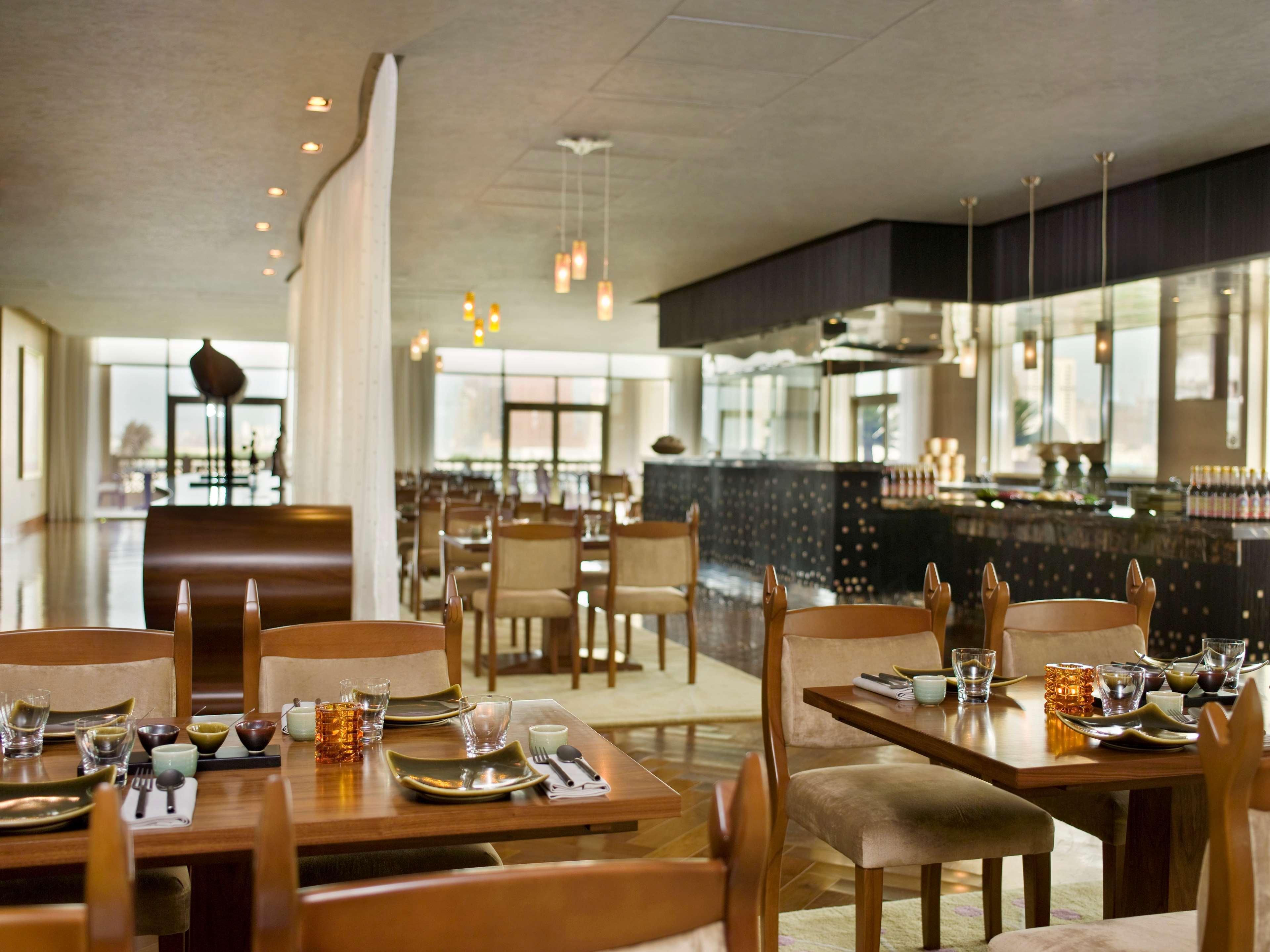Grand Hyatt Doha Hotel & Villas Eksteriør billede The restaurant