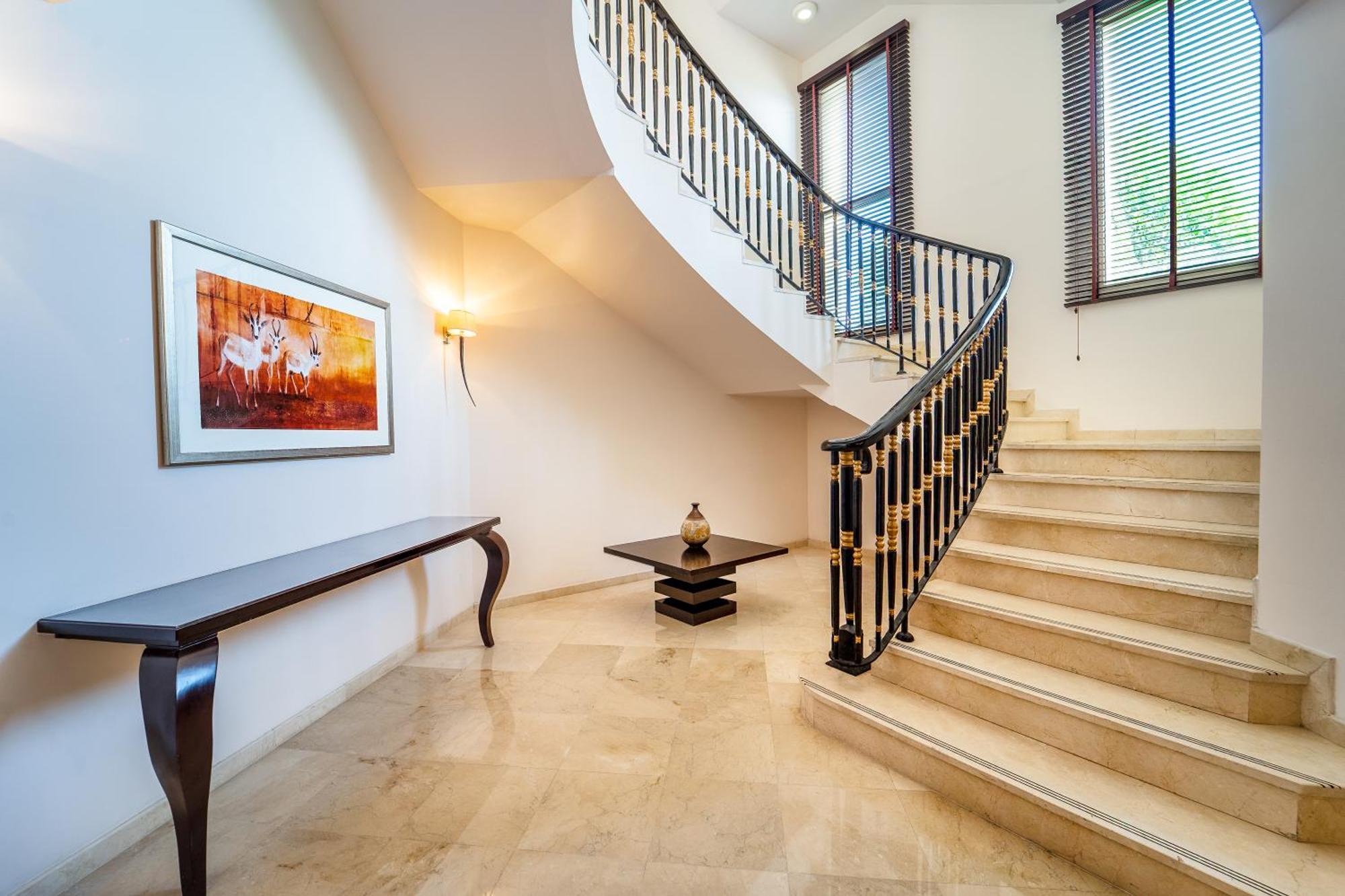 Grand Hyatt Doha Hotel & Villas Værelse billede Marble flooring