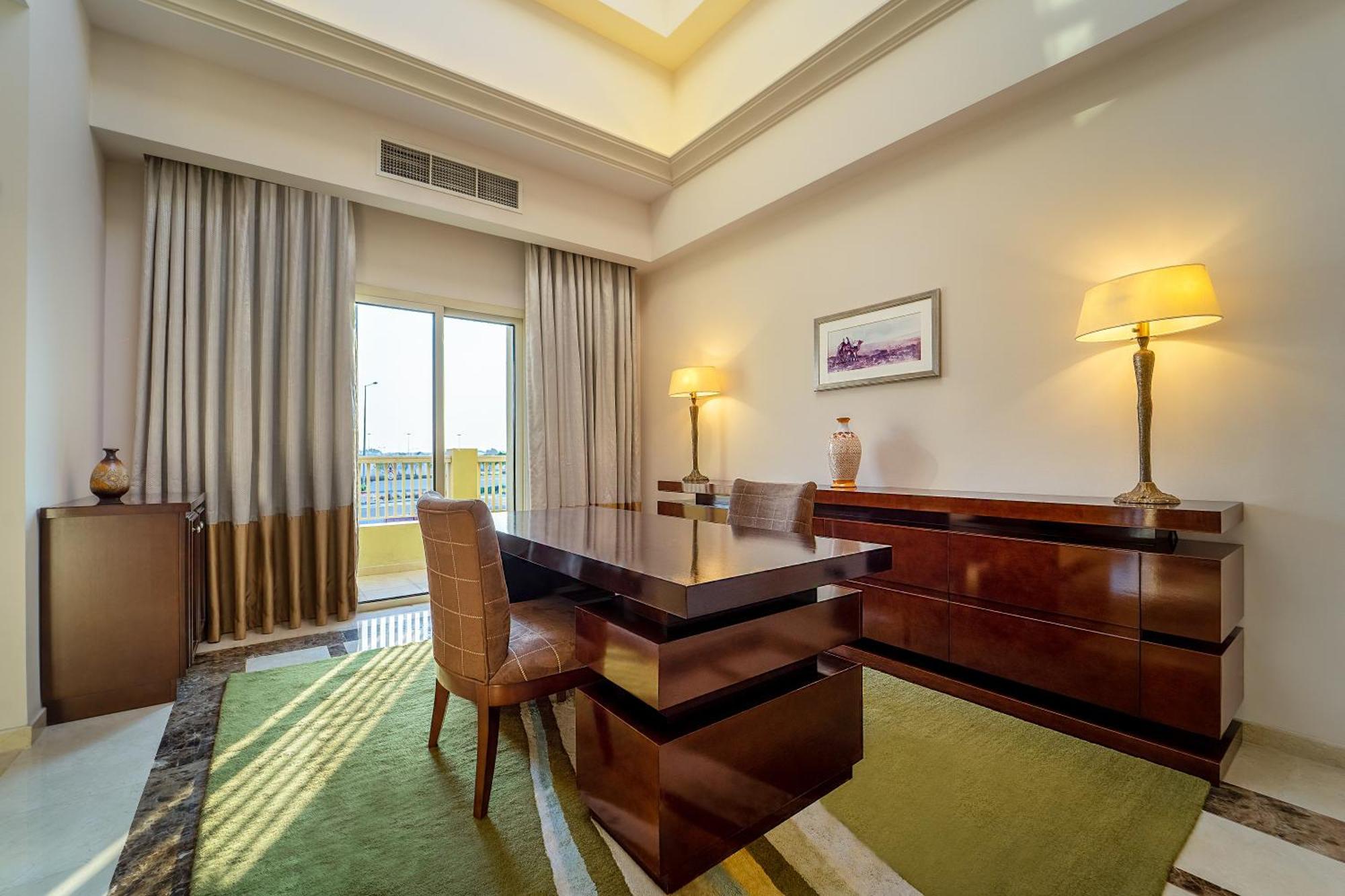 Grand Hyatt Doha Hotel & Villas Værelse billede A room at the hotel